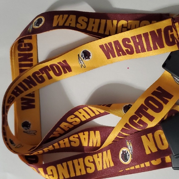 2 New NFL Washington Redskins Football Breakaway 18” Lanyard Keychain. Condition - Picture 3 of 7